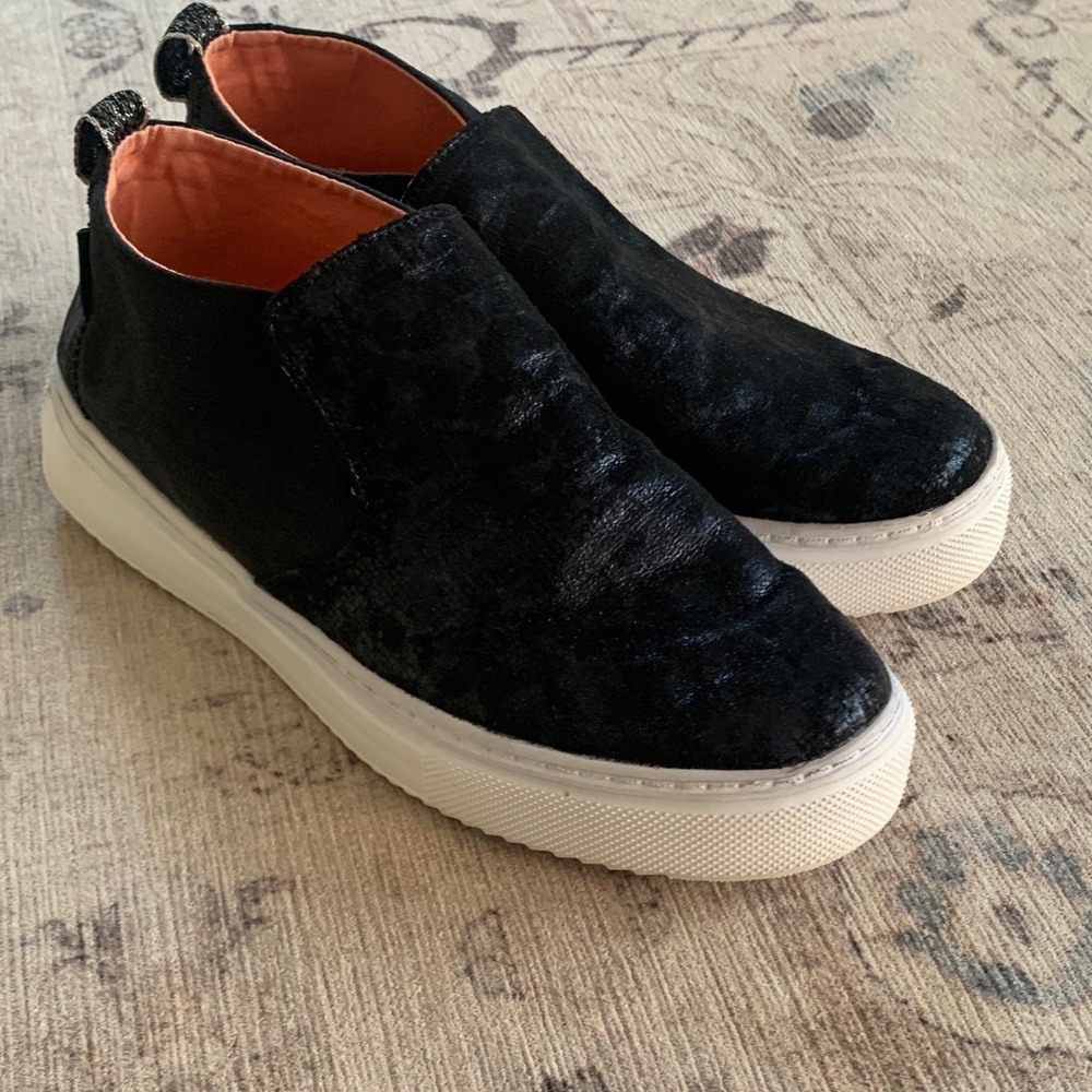 Hey Dude Black  Slip-On